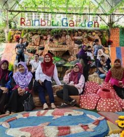 Animal Feeding Rainbow Garden, Pahang